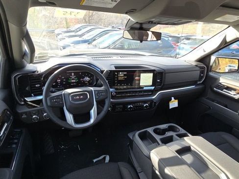 New 2026 GMC Sierra 1500 Elevation image 6