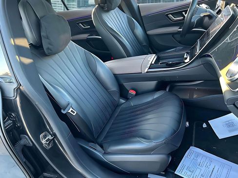 Used 2023 Mercedes-Benz EQS 450+ Sedan image 16