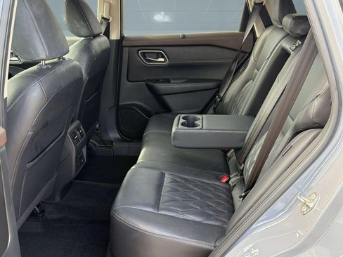 Used 2021 Nissan Rogue Platinum FWD image 21