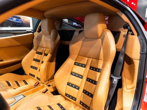Used 2010 Ferrari 458 Italia Coupe RWD image 4