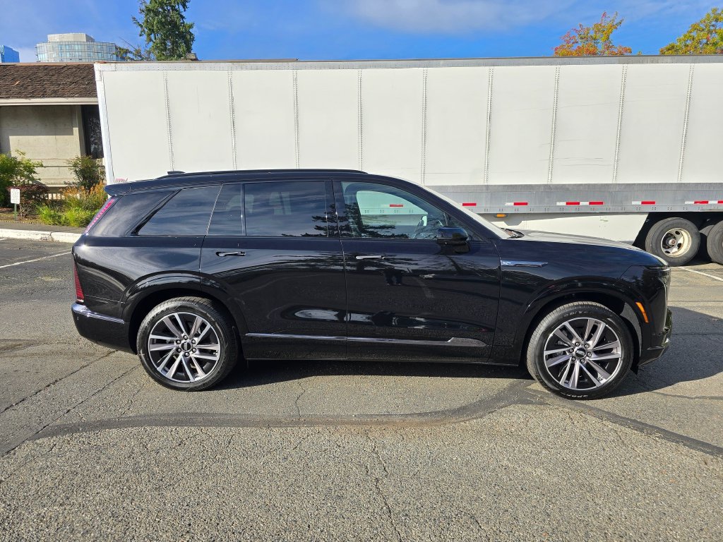 New 2027 Cadillac Vistiq Luxury AWD/4WD image 6