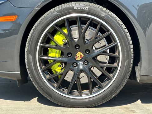 Used 2018 Porsche Panamera 4 AWD/4WD image 12