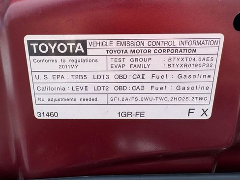 Used 2011 Toyota 4Runner SR5 AWD/4WD image 23