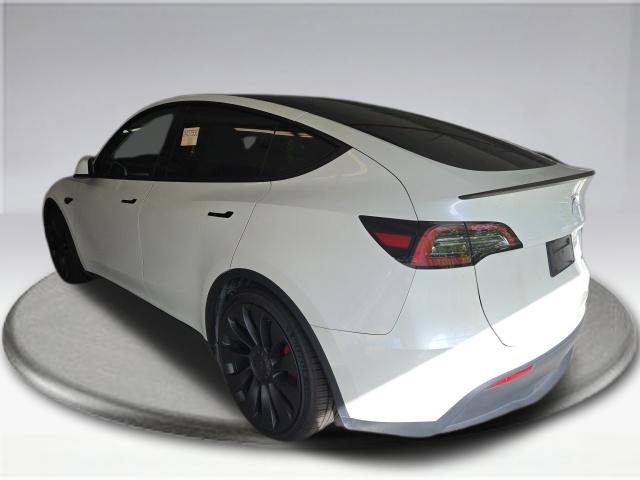 Used 2024 Tesla Model Y Performance AWD/4WD image 11