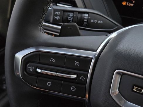 New 2026 GMC Yukon XL Denali w/ Denali Reserve Package image 12