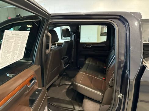 Used 2023 GMC Sierra 1500 Denali w/ Denali Reserve Package AWD/4WD image 18