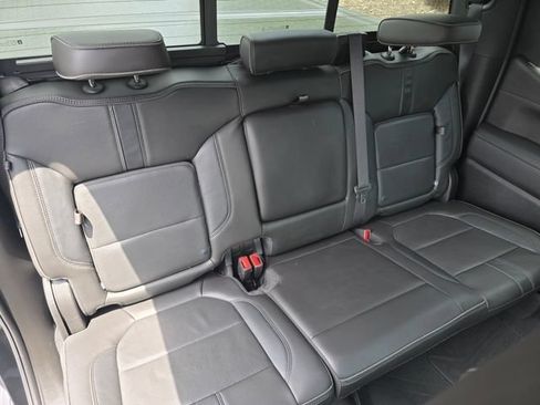 Used 2020 Chevrolet Silverado 1500 High Country w/ Technology Package AWD/4WD image 37