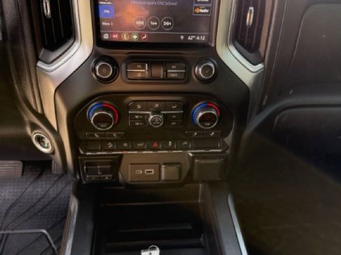 Used 2019 Chevrolet Silverado 1500 RST w/ All-Star Edition image 18