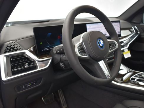 Certified 2026 BMW X5 xDrive50e w/ M Sport Package AWD/4WD image 12