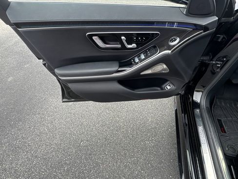Used 2022 Mercedes-Benz S 500 4MATIC image 10