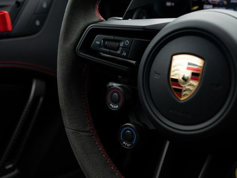 Certified 2025 Porsche 911 GT3 RS RWD image 16