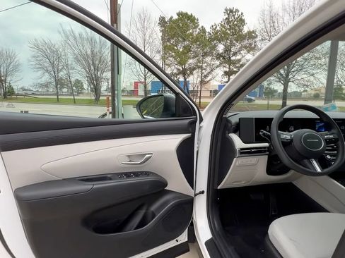 Certified 2026 Hyundai Tucson SEL FWD image 34