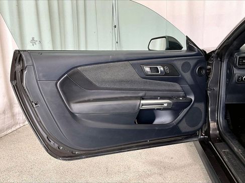 Used 2024 Ford Mustang Coupe image 21