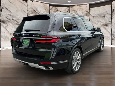 Used 2023 BMW X7 xDrive40i w/ Climate Comfort Package AWD/4WD image 5