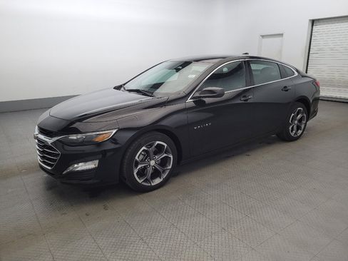 Used 2024 Chevrolet Malibu LT image 2