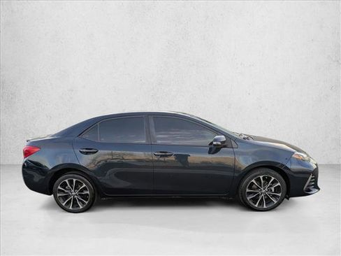 Used 2019 Toyota Corolla SE w/ Carpet Mat Package (TMS) image 4