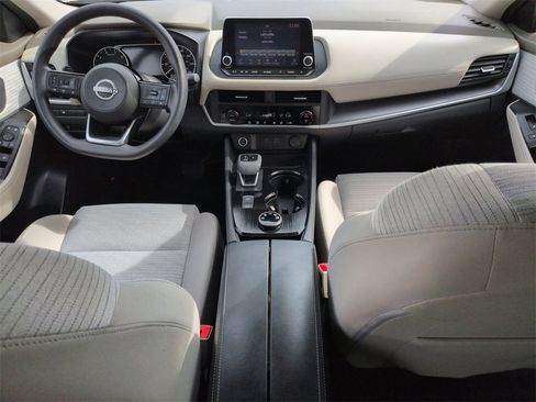 Used 2023 Nissan Rogue SV image 15