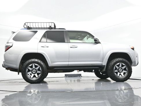 Used 2019 Toyota 4Runner TRD Off-Road Premium AWD/4WD image 58