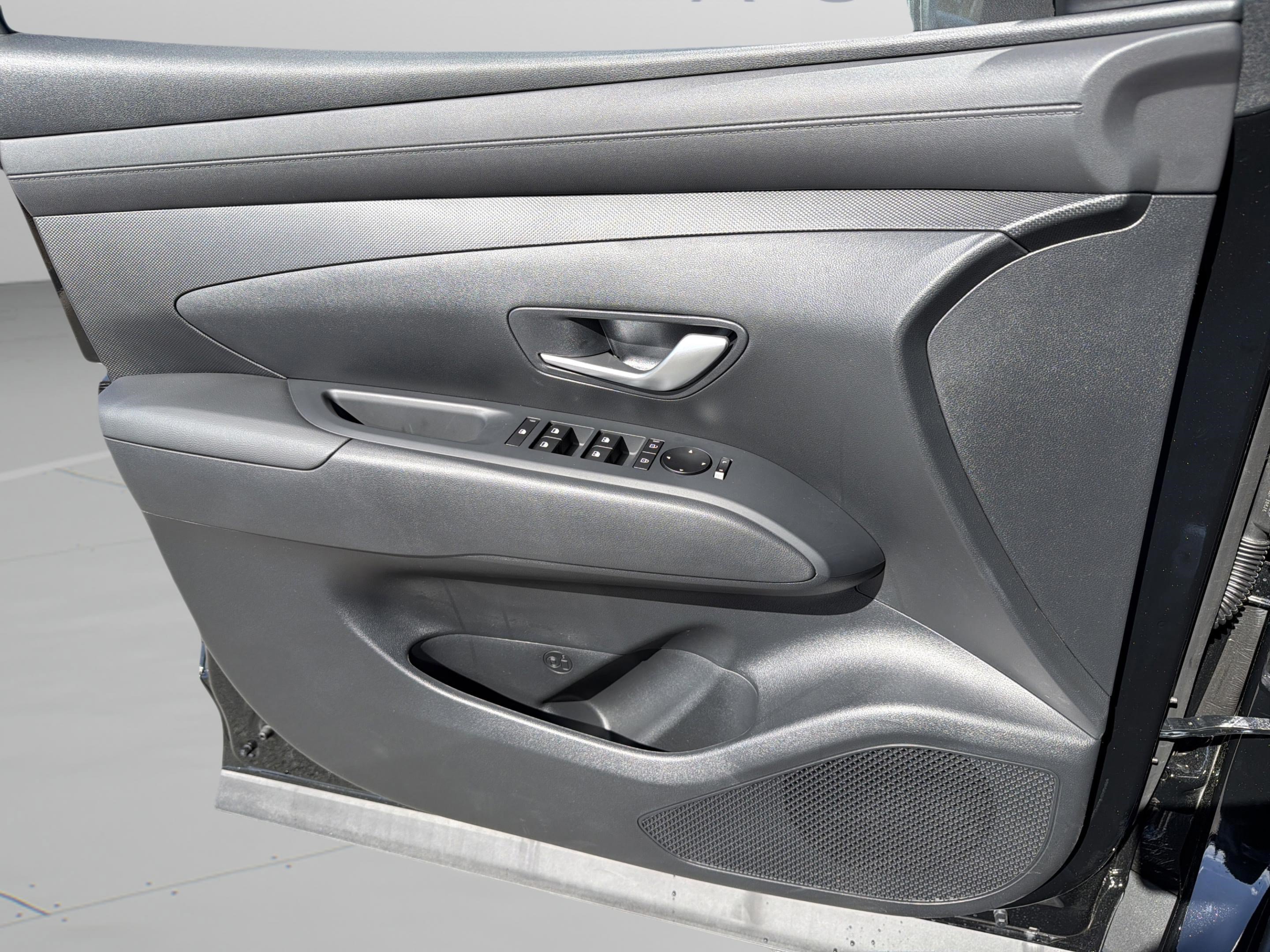 New 2026 Hyundai Tucson SEL FWD image 16