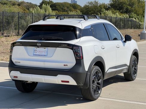 New 2026 Nissan Kicks SR image 4