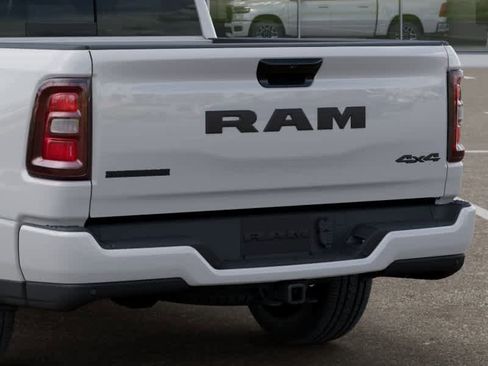 New 2026 RAM 1500 Big Horn AWD/4WD image 13