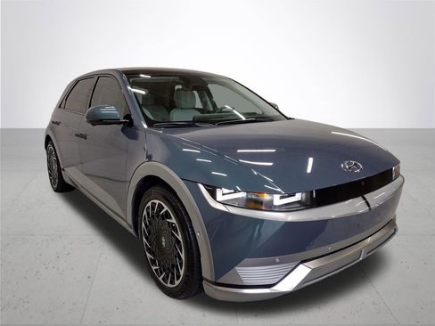 Certified 2023 Hyundai Ioniq 5 Limited w/ Cargo Package image 5