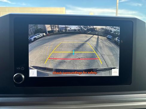 Certified 2024 Toyota Tacoma SR5 image 17