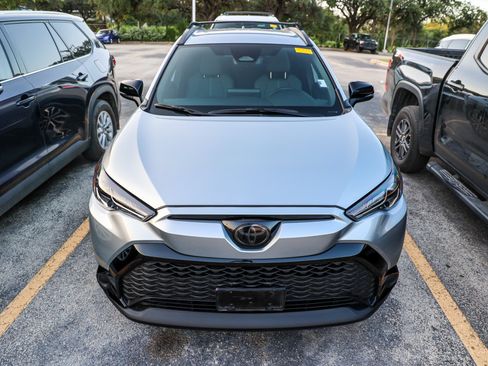 Used 2025 Toyota Corolla Cross AWD Hybrid image 5