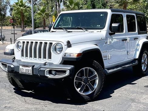 Certified 2019 Jeep Wrangler Unlimited Sahara AWD/4WD image 2