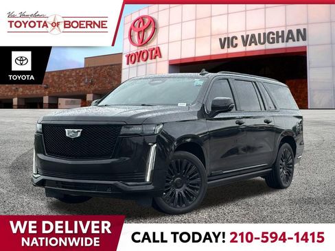 Used 2021 Cadillac Escalade ESV Sport Platinum AWD/4WD image 1