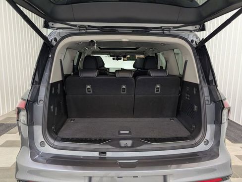 Used 2025 INFINITI QX80 Sensory AWD/4WD image 27
