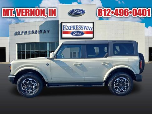 New 2025 Ford Bronco Outer Banks AWD/4WD image 9