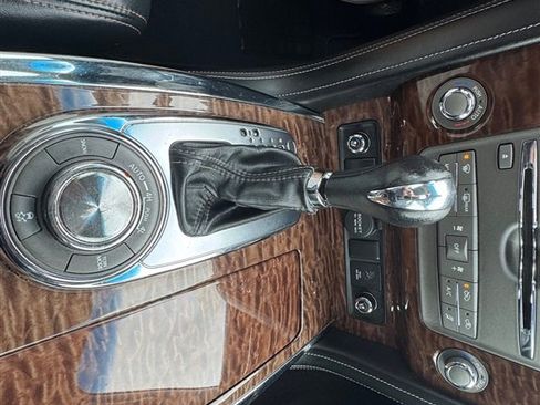 Used 2017 Nissan Armada Platinum w/ Captain Seat Package image 20