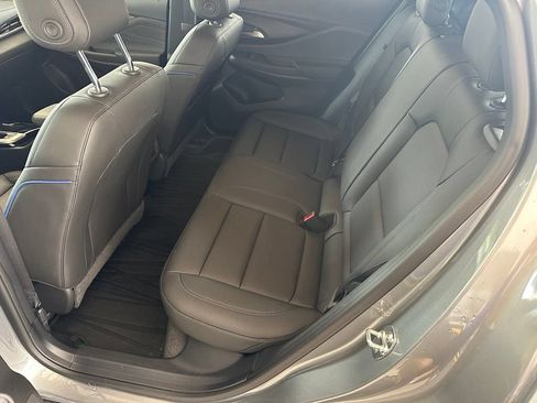 Used 2025 Buick Envista Sport Touring w/ Convenience I Package FWD image 30