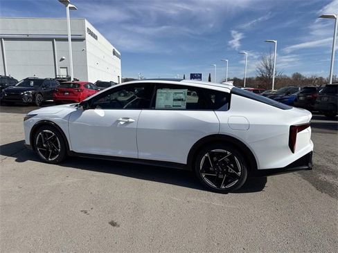 New 2026 Kia K4 GT-Line image 6
