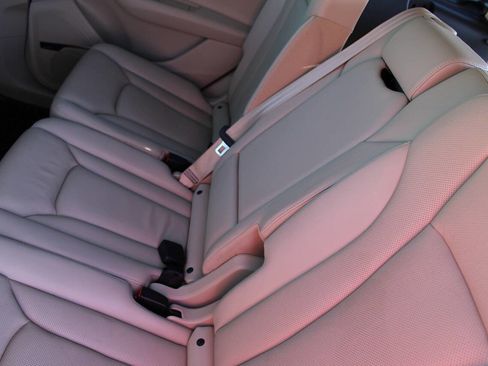 Used 2018 Audi Q7 2.0T Premium Plus image 35