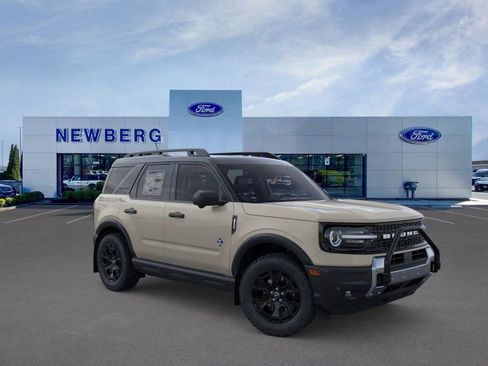 New 2025 Ford Bronco Sport Outer Banks w/ Sasquatch Outer Banks Package image 1
