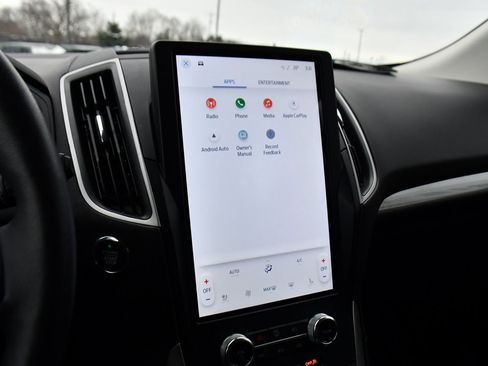 Used 2024 Ford Edge SEL w/ Convenience Package image 25