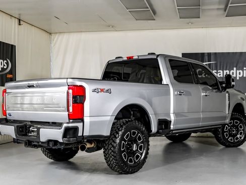 Used 2024 Ford F250 Platinum AWD/4WD image 8