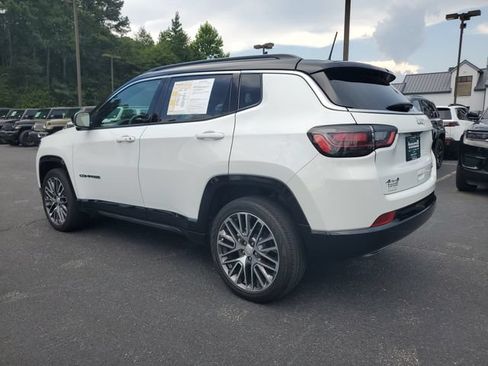 Certified 2023 Jeep Compass Limited w/ Elite Group AWD/4WD image 6