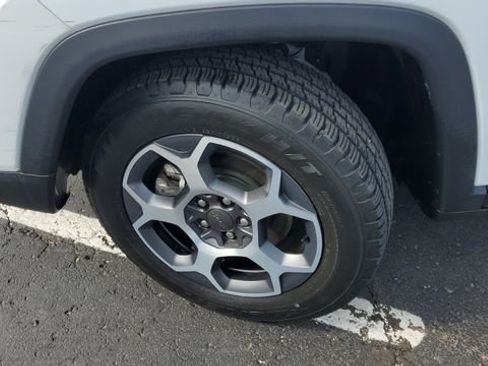 Used 2022 Jeep Compass Trailhawk w/ Trailhawk Elite Group image 4