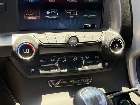 Used 2017 Chevrolet Corvette Stingray Coupe RWD image 8
