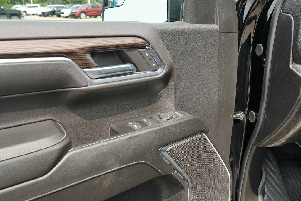 Used 2024 Chevrolet Silverado 1500 RST AWD/4WD image 29