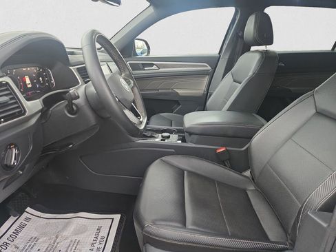 Used 2023 Volkswagen Atlas Cross Sport SE image 13