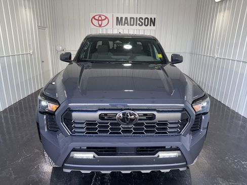 New 2026 Toyota Tacoma TRD Off-Road w/ TRD Off Road Upgrade Package image 5