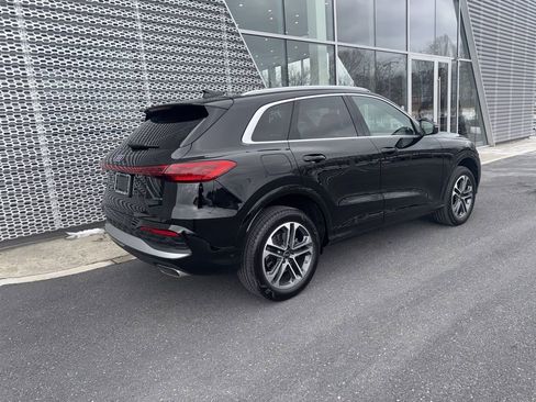 Used 2025 Audi Q5 2.0T Premium w/ Convenience Package image 12