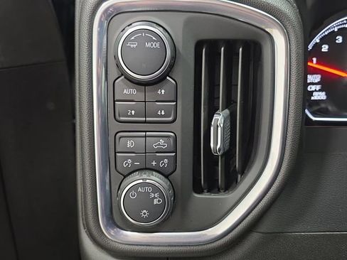 Used 2022 Chevrolet Silverado 1500 RST w/ Z71 Off-Road Package image 25