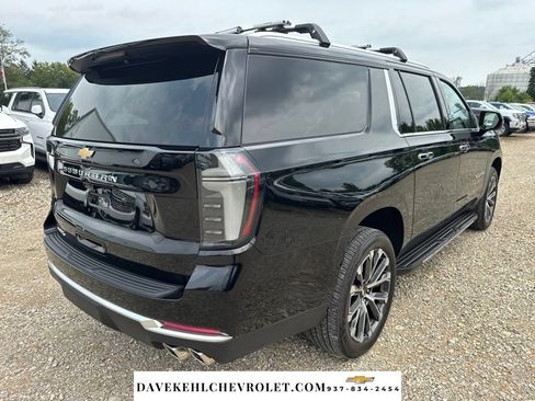 Used 2026 Chevrolet Suburban High Country w/ Sun And Tow Package AWD/4WD image 6