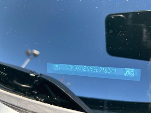 Used 2025 Chevrolet Equinox LT FWD image 30