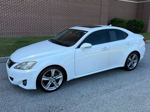 Used 2012 Lexus IS 250 RWD image 3